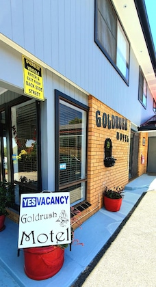 Gallery - Young Goldrush Motel