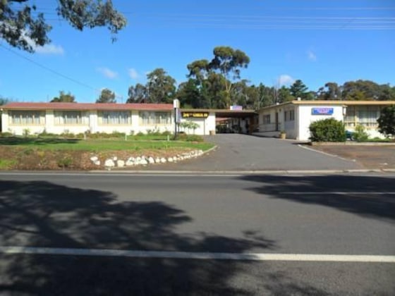 Gallery - Golden Hills Motel