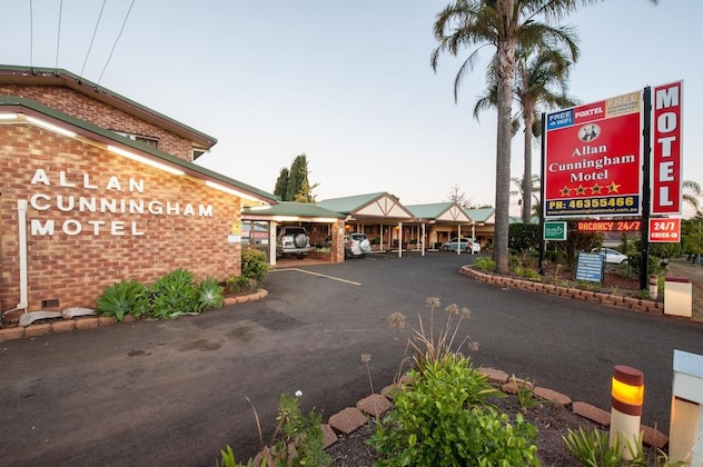 Gallery - Allan Cunningham Motel