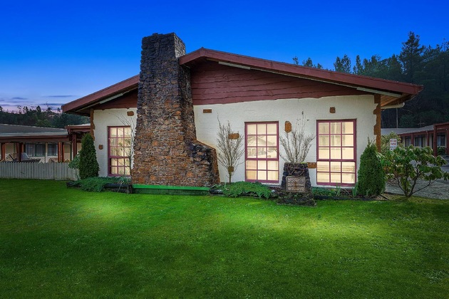 Gallery - Gold Rush Inn