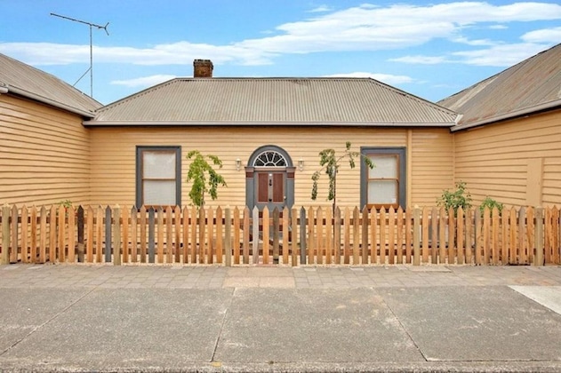 Gallery - Robinson Cottage