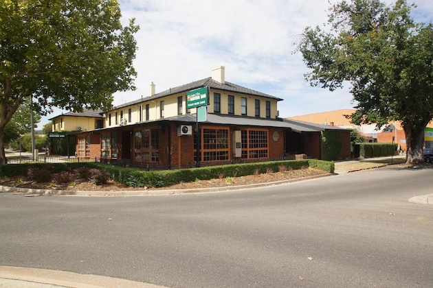 Gallery - Seaton Arms Motor Inn