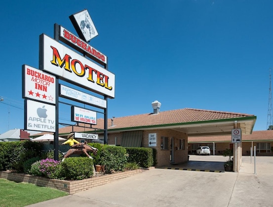 Gallery - Buckaroo Motor Inn