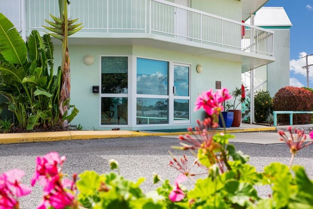 Gallery - Reef Adventureland Motel