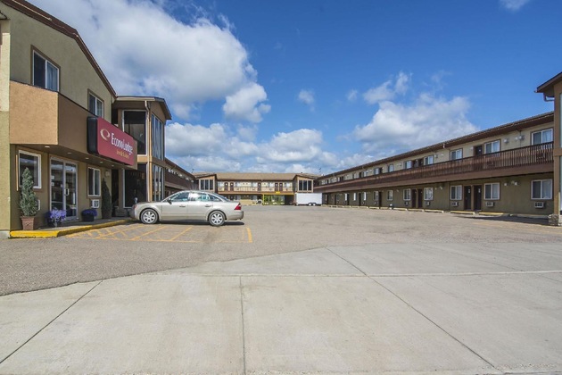 Gallery - Econo Lodge Inn & Suites