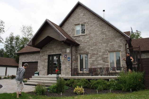 Gallery - Les Chalets Baie Cascouia