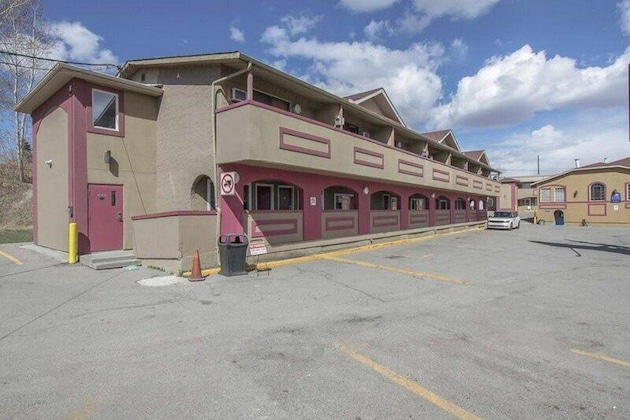 Gallery - Canadas Best Value Inn Chinook Station