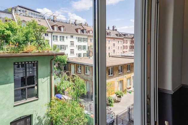 Gallery - Easyhotel Zürich City Centre