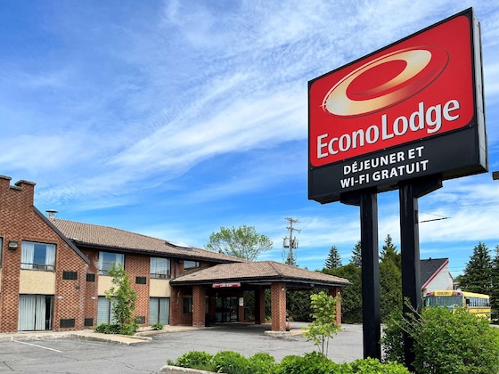 Gallery - Econo Lodge Airport