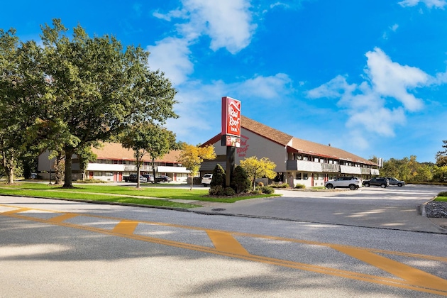 Gallery - Red Roof Inn Cleveland - Westlake