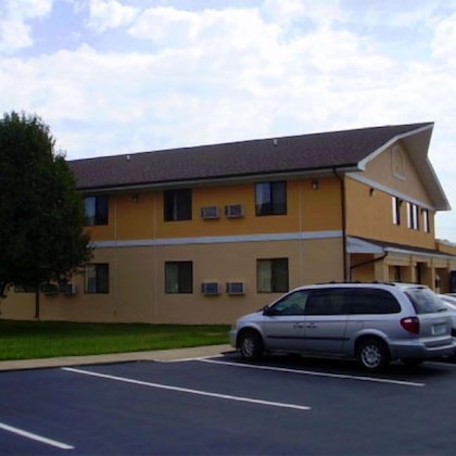 Gallery - Economy Inn Wentzville
