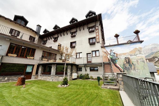 Gallery - Hotel Villa De Torla