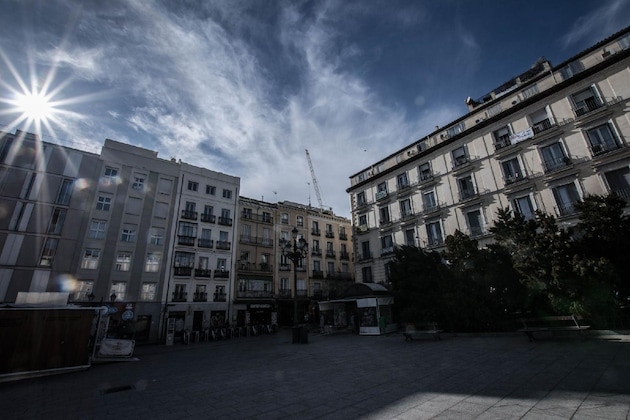 Gallery - Hostal Vázquez De Mella