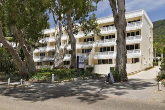 Gallery - On Palm Cove Beachfront Apartments