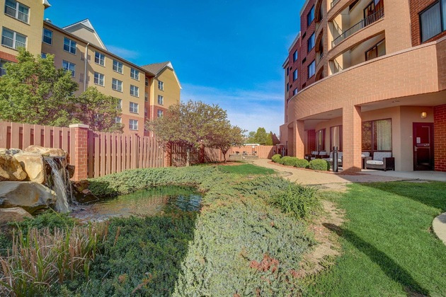 Gallery - Courtyard By Marriott Cincinnati North At Union Centre