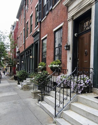 Gallery - The DWIGHT D Hotel