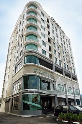 Gallery - Holiday Villa Hotel & Suites