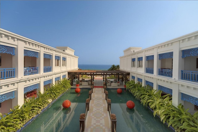 Gallery - Mayfair Palm Beach Resort