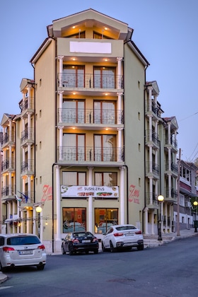 Gallery - Hotel Zeus