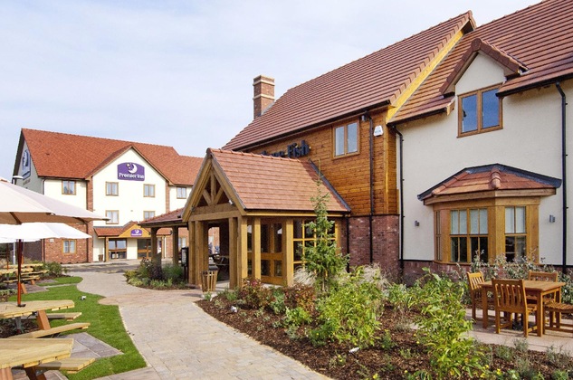 Gallery - Premier Inn Newport Telford