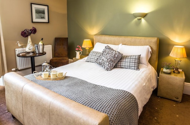 Gallery - The Lounge Hotel And Bar