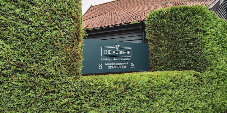 Gallery - Bull Auberge