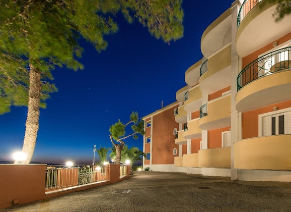 Gallery - Balcony Hotel - Adults Only