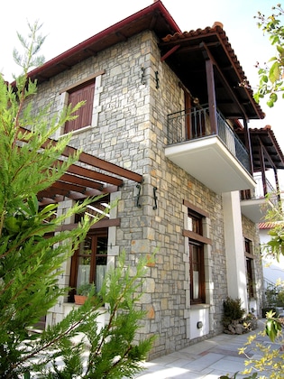 Gallery - Ef Zin Studios & Suites