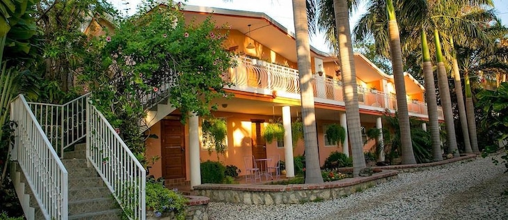 Gallery - Palm Inn Hotel