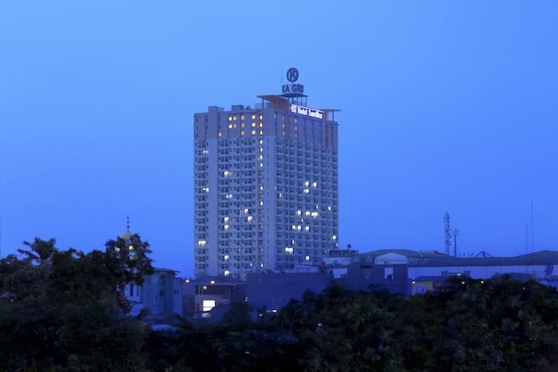 Gallery - Hotel Santika Depok