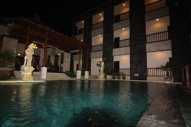 Gallery - Labomie Uluwatu