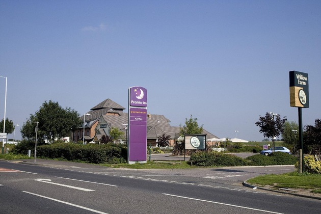 Gallery - Premier Inn London Rainham