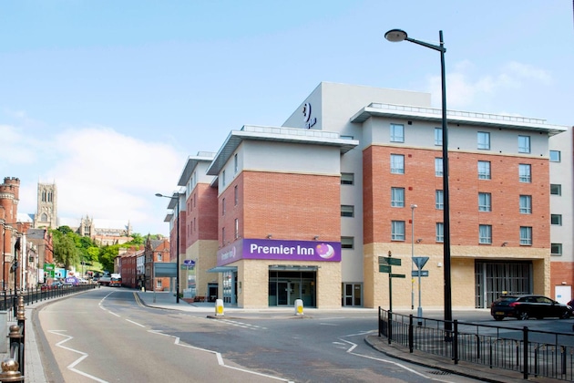 Gallery - Premier Inn Lincoln City Centre