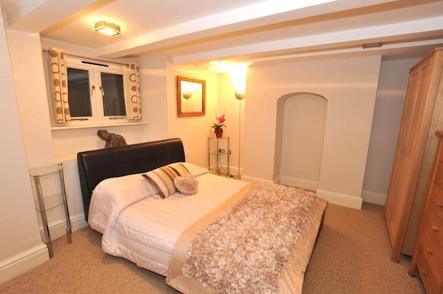 Gallery - Chester Apartments