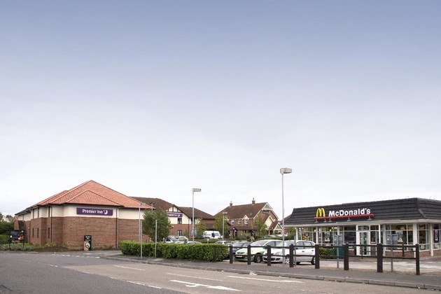 Gallery - Premier Inn Newark