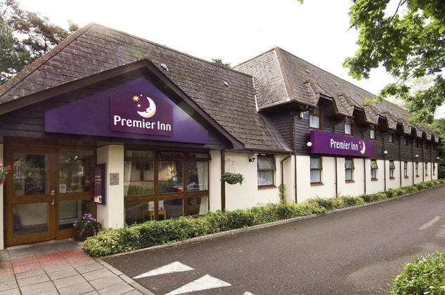 Gallery - Premier Inn Bournemouth Ferndown