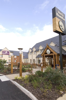 Gallery - Premier Inn Rhuddlan