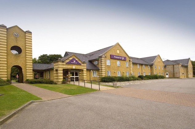 Gallery - Premier Inn Aldershot