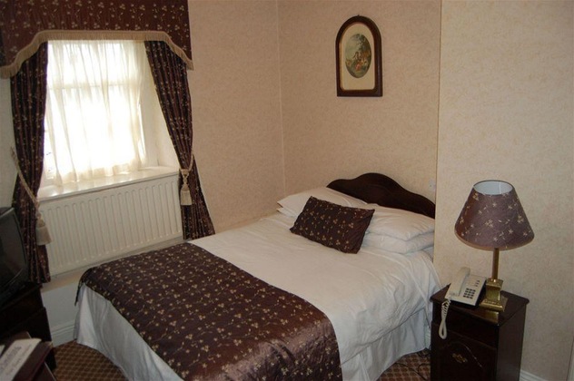 Gallery - Dooly's Hotel