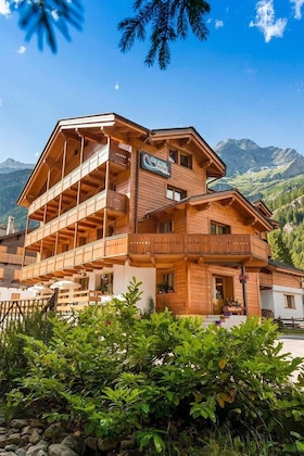 Gallery - Dream Hotel