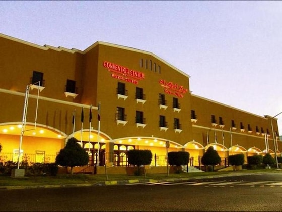 Gallery - The Convention Center & Royal Suites