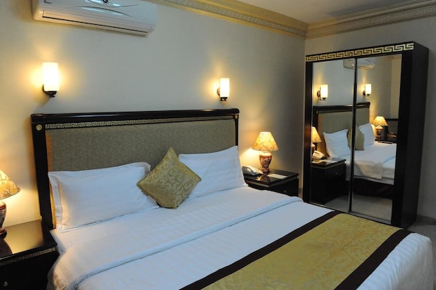 Gallery - Cedar Hotel