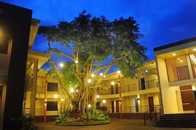 Gallery - Ariana Hotel