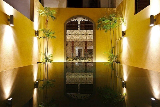Gallery - Colombo Court Hotel & Spa - Level 1 Safe & Secure