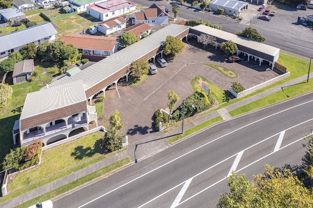 Gallery - Riverside Motel