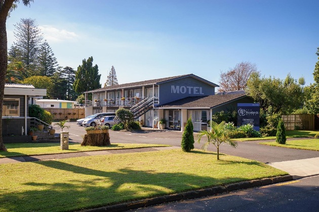 Gallery - Roselands Motel