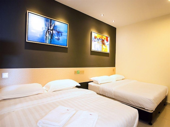 Gallery - One Avenue Hotel, Pj