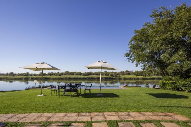 Gallery - River Place Manor