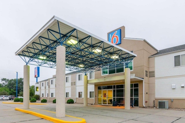 Gallery - Motel 6 Kearney, Ne