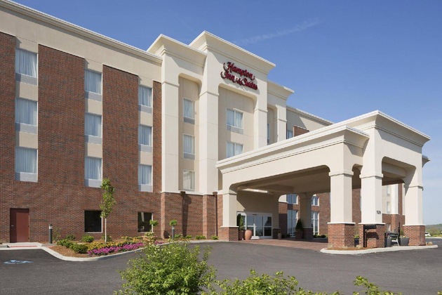 Gallery - Hampton Inn & Suites Parkersburg Downtown